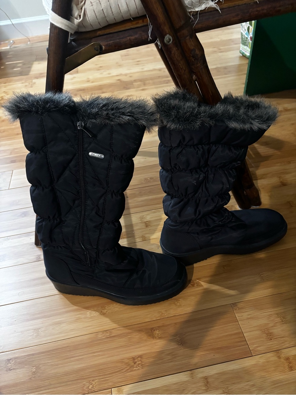 Pajar 10 (41) Fur Lined Quilted Nylon Tall Winter Boots Black Heavy duty Tread